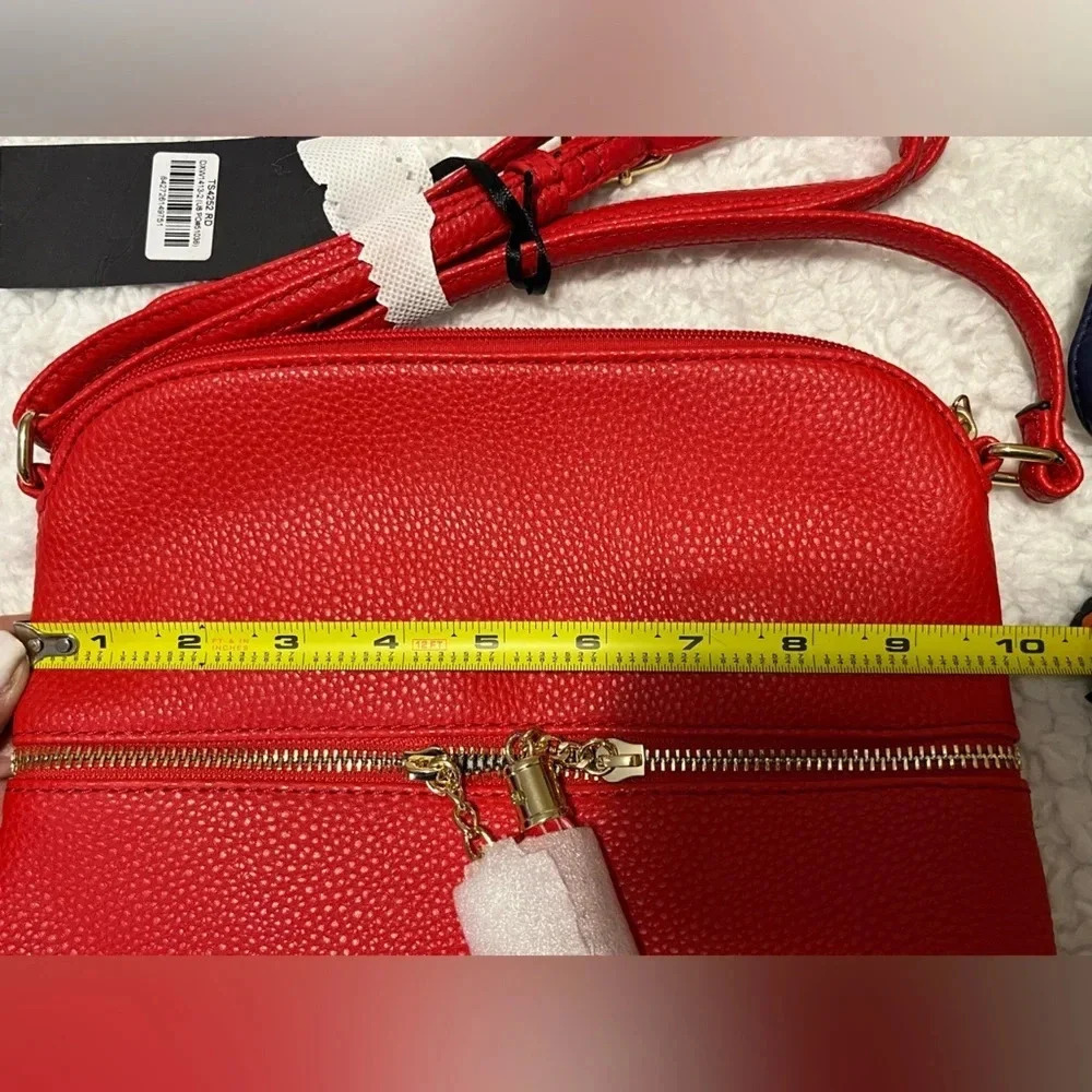 Deluxity Los Angeles Red Women Crossbody Messenger New with tags. - Picture 13 of 14